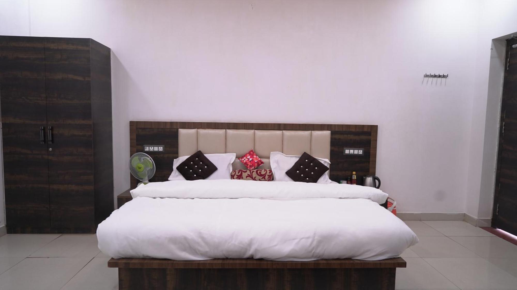 Rajmahal Resort Banquet Hall And Hotel Patna  Eksteriør billede
