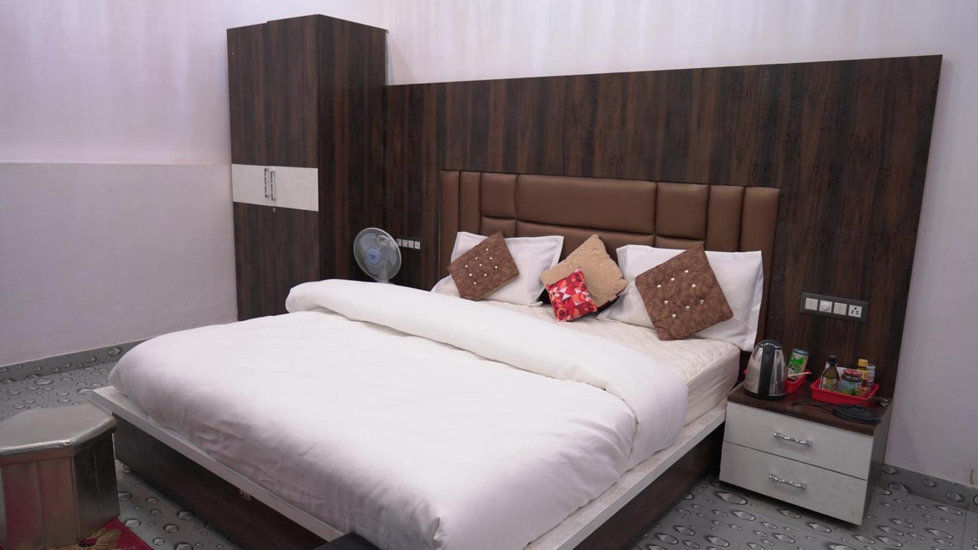 Rajmahal Resort Banquet Hall And Hotel Patna  Eksteriør billede