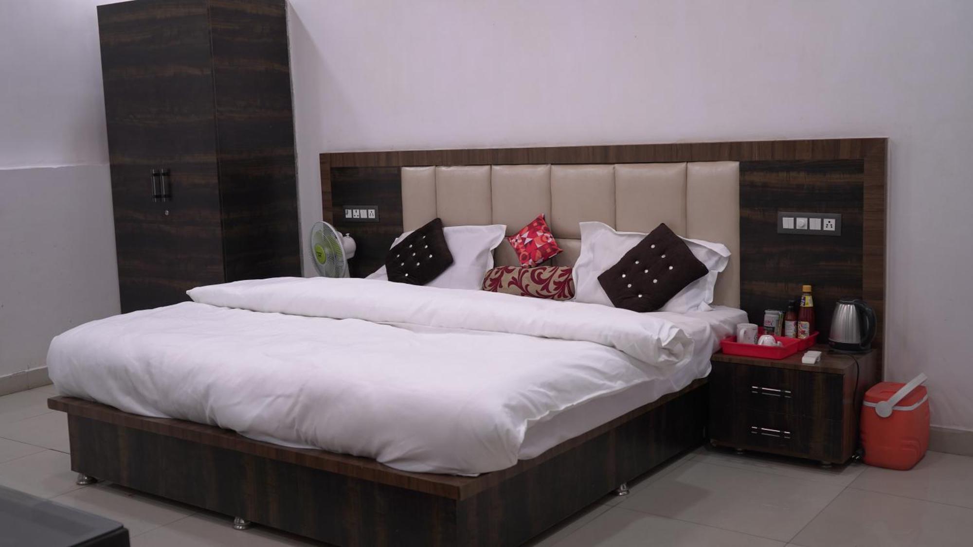 Rajmahal Resort Banquet Hall And Hotel Patna  Eksteriør billede